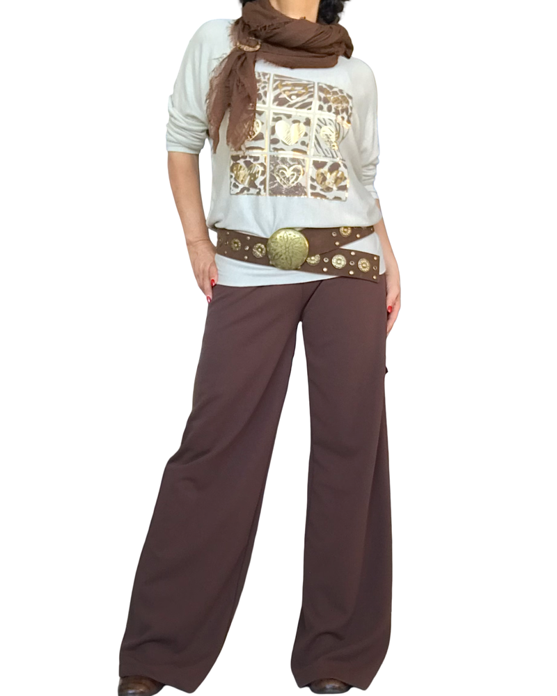 Chandail en tricot uni beige avec dessin de cœurs dorés, manche longue chauve souris