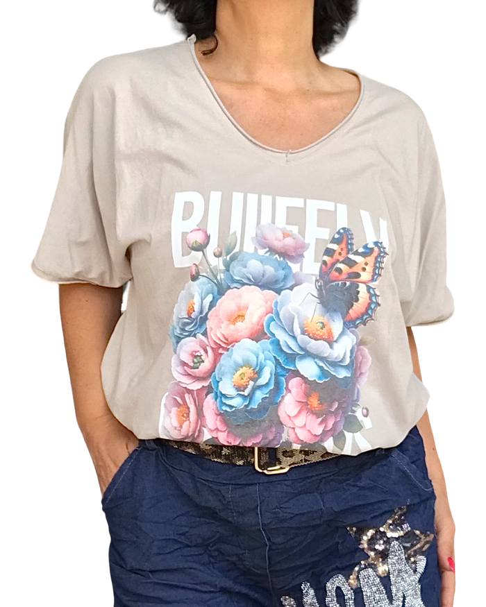 T-shirt col en V beige – bouquet & papillon