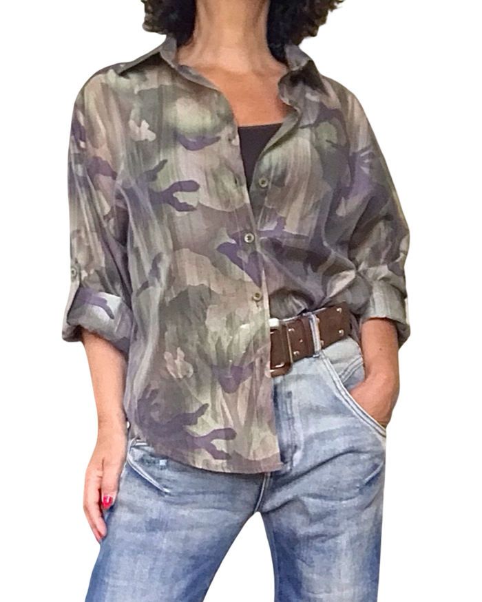 Chemise kaki à manche 3/4 avec imprimé camouflage