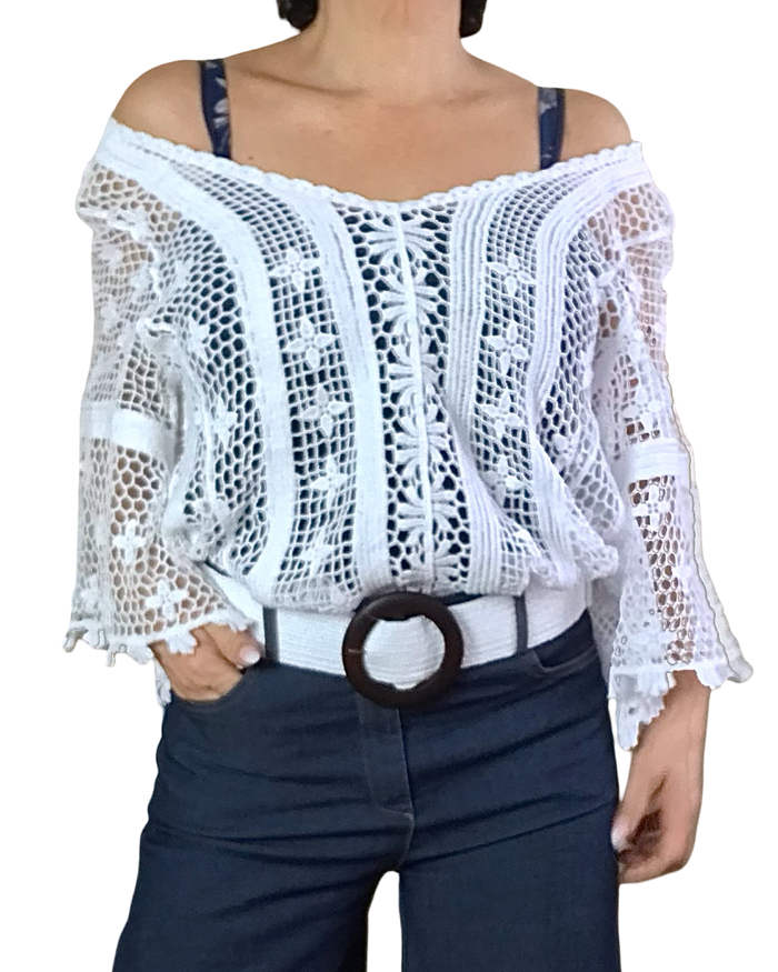 Chandail col en V en crochet blanc, manche 3/4 cloche