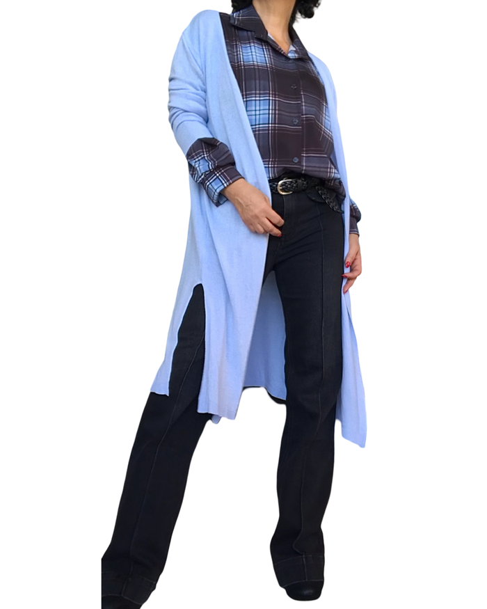 Chemise en satin à carreaux noir, gris et bleu ciel à manche longue