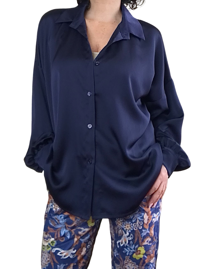 Chemise marine en satin à manche longue