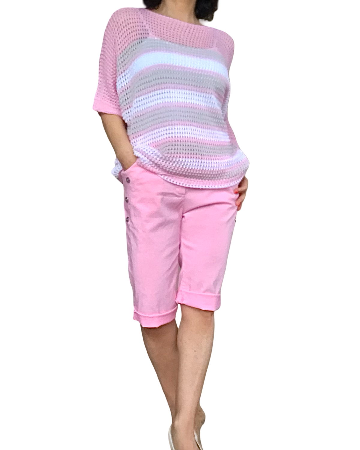 Bermuda rose bébé à taille élastique avec cordon et 4 boutons décoratifs