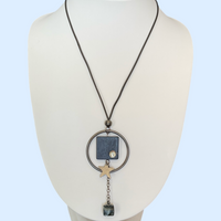 Bijoux | Collier en babiche noir avec pendentif en cercle métallique