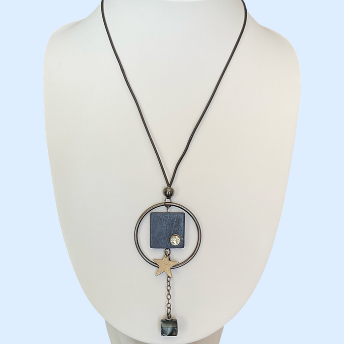 Bijoux | Collier en babiche noir avec pendentif en cercle métallique