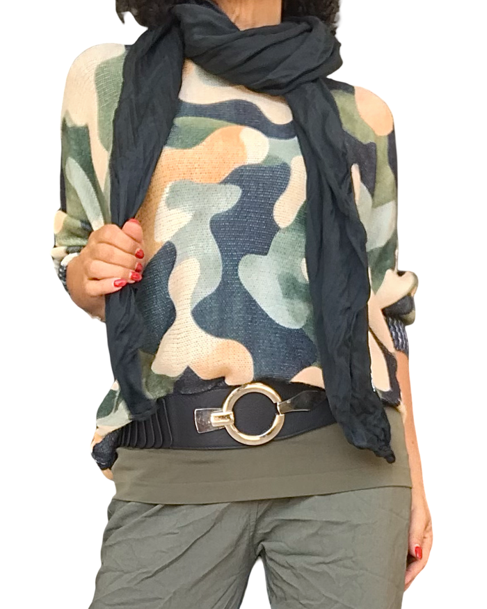 Chandail en tricot camouflage noir, kaki et jaune