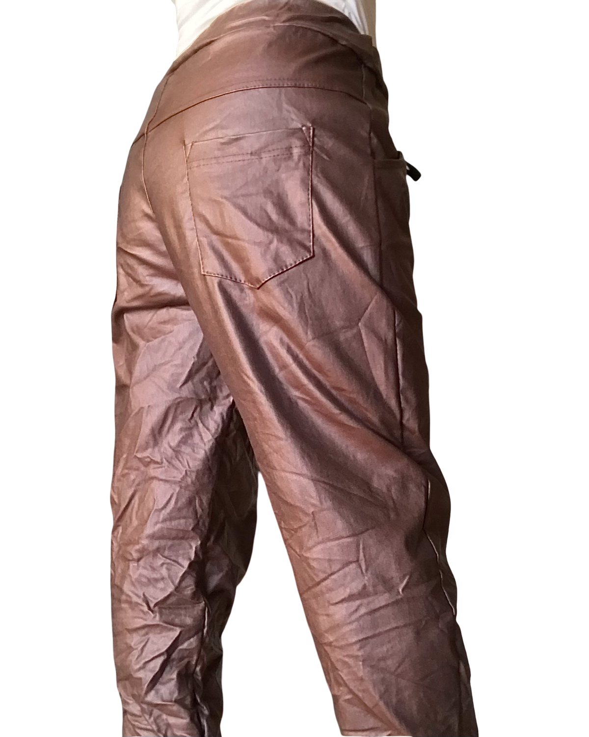 Pantalon brun chocolat en cuir vegan froissé taille élastique( Livraison 10 septembre)