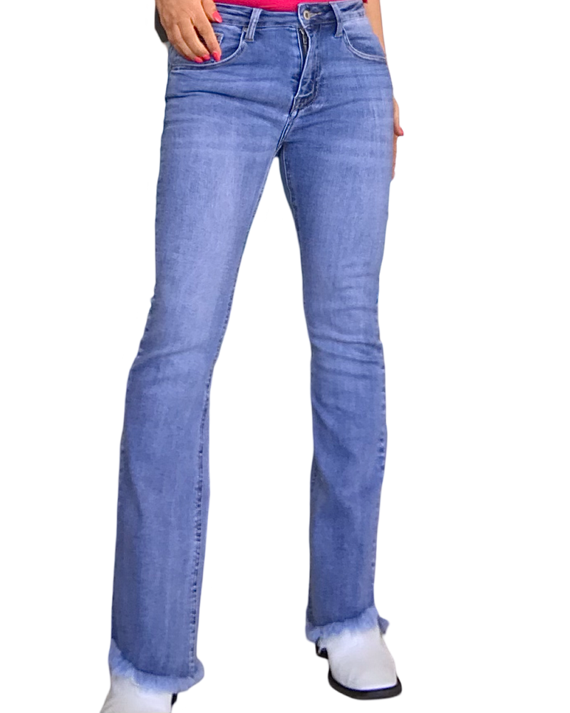 Jeans bleu pâle jambe évasée 28 pouces de jambe