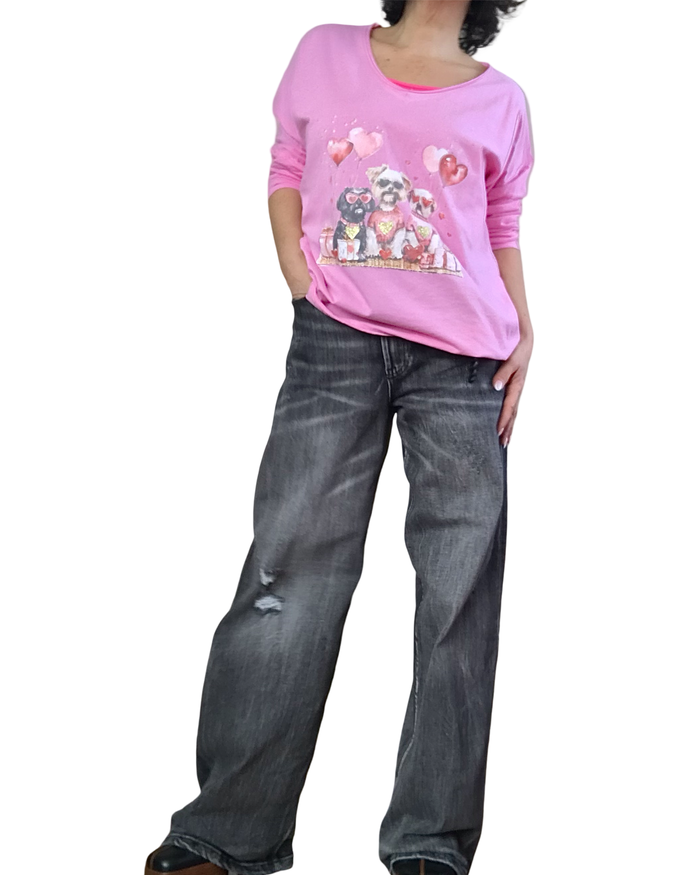 T-shirt rose bonbon col V manche longue un dessin de 3 chiens portant des lunettes en forme de cœur