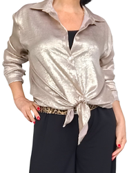 Chemise dorée en satin à manche longue