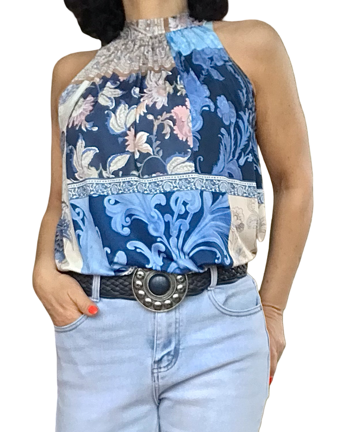 Camisole noué au cou fleuri bleu marin, beige et rose pâle