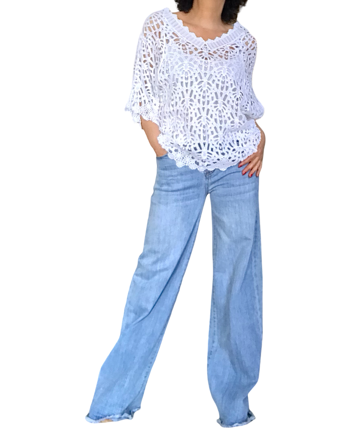 Chandail col en V en crochet dentelle blanc manche courte