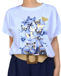 T-shirt blanc Vespa & papillons – style doux et estival
