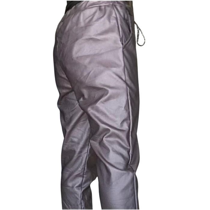 Pantalon gris charcoal en cuir vegan avec cordon à la taille de coté