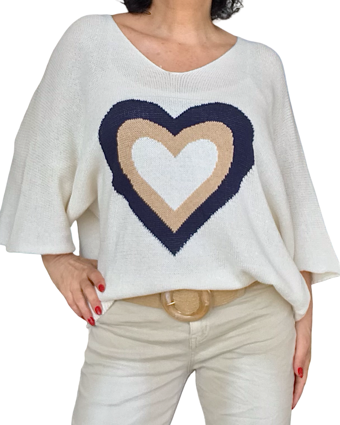 Chandail tricot vanille col en V manche courte avec un cœur au milieu