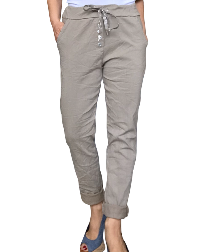Pantalon moka à taille élastique avec 4 boutons sur la boutonnière et cordon