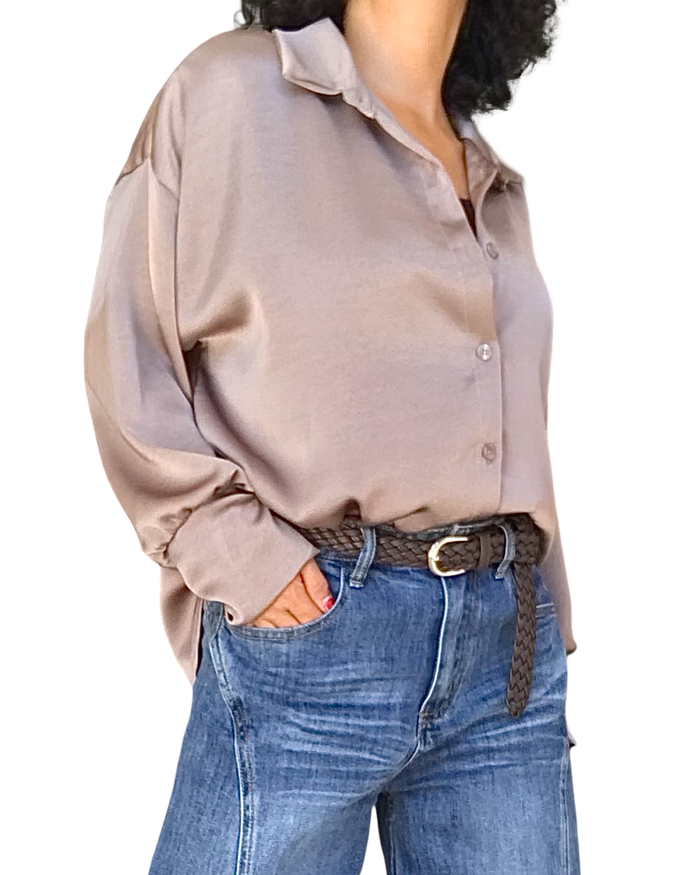 Chemise moka en satin à manche longue