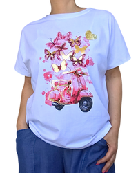 T-shirt blanc Vespa & papillons – style doux et estival