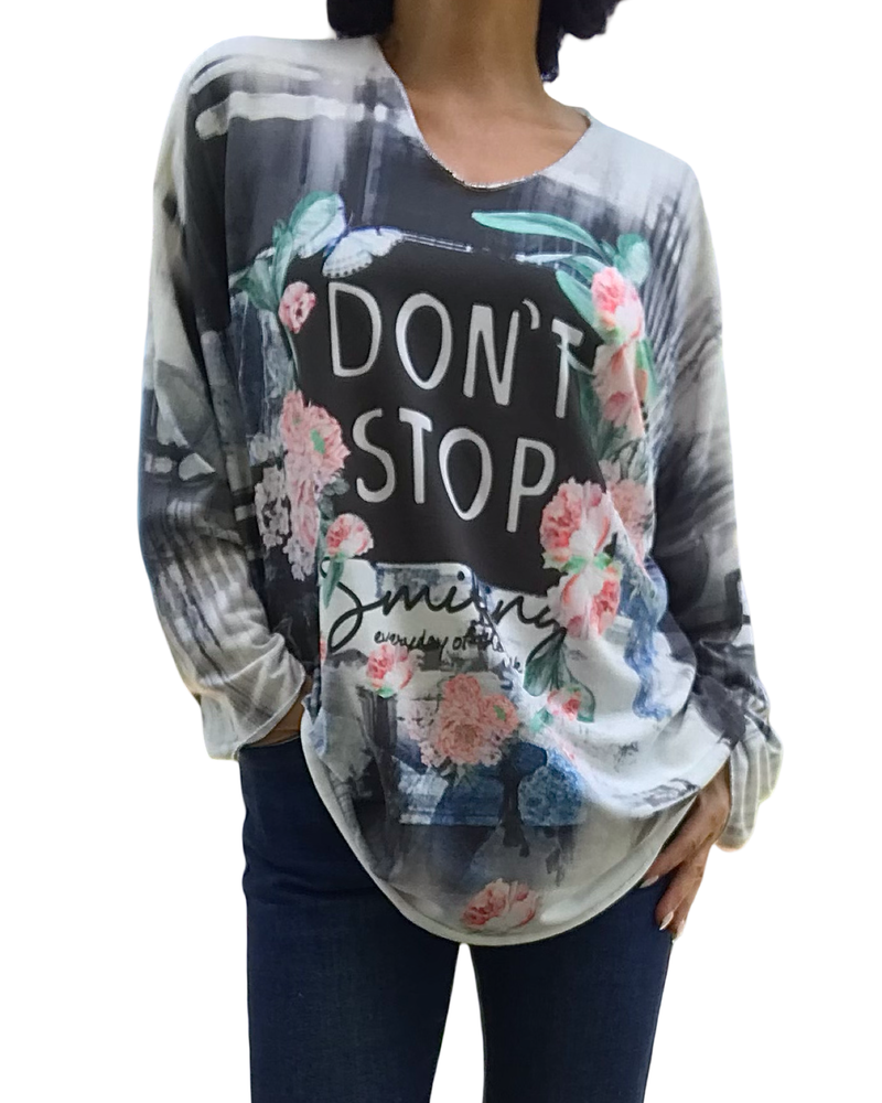 T-shirt col en V manche longue, dessin de fleurs blanc, rose, vert et noir