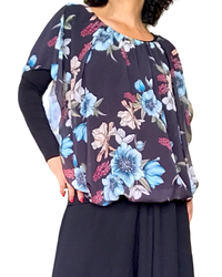Blouse en voile noire fleurie bande au bas, manche courte