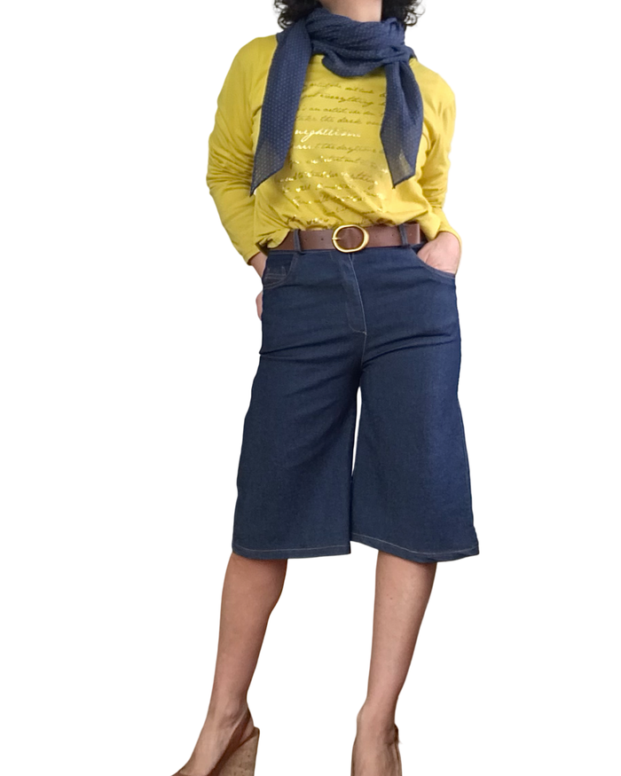 T-shirt manche longue jaune citron avec écritures dorées