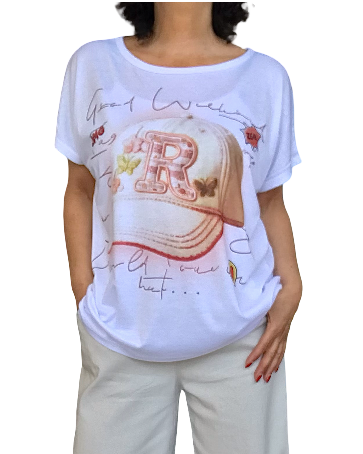 T-shirt uni blanc manche courte col en V avec une casquette devant