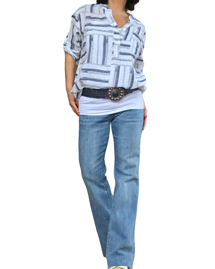 Blouse manche courte, rayures horizontales et verticales blanc, marine, gris pâle