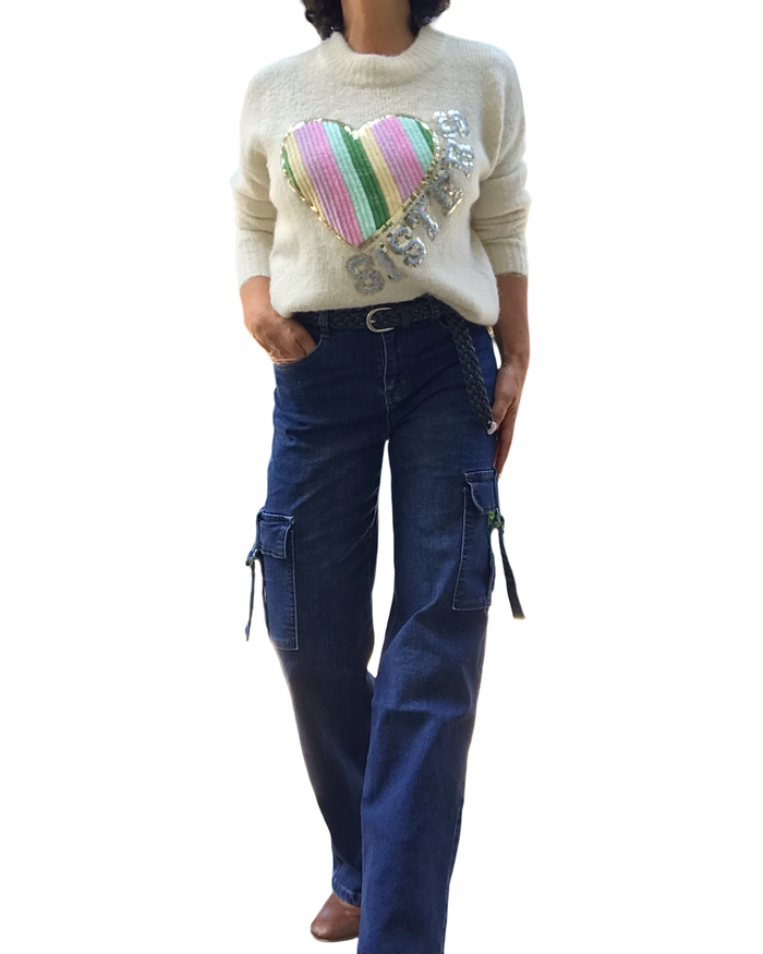 Chandail col montant off white en tricot avec un appliqué de cœur arc-en-ciel