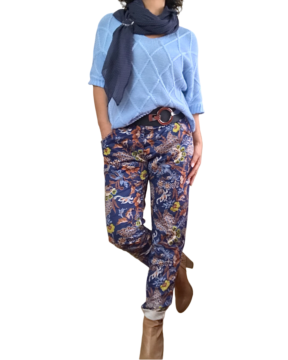 Chandail bleu ciel en crochet manche courte