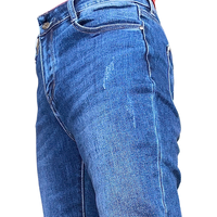 Jeans bleu moyen jambe droite 31 pouces de jambe avec égratignures de près