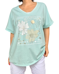 T-shirt aqua col V fleurs dorées – Fraîcheur et style