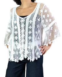 Chandail col en V en crochet blanc, manche 3/4 cloche