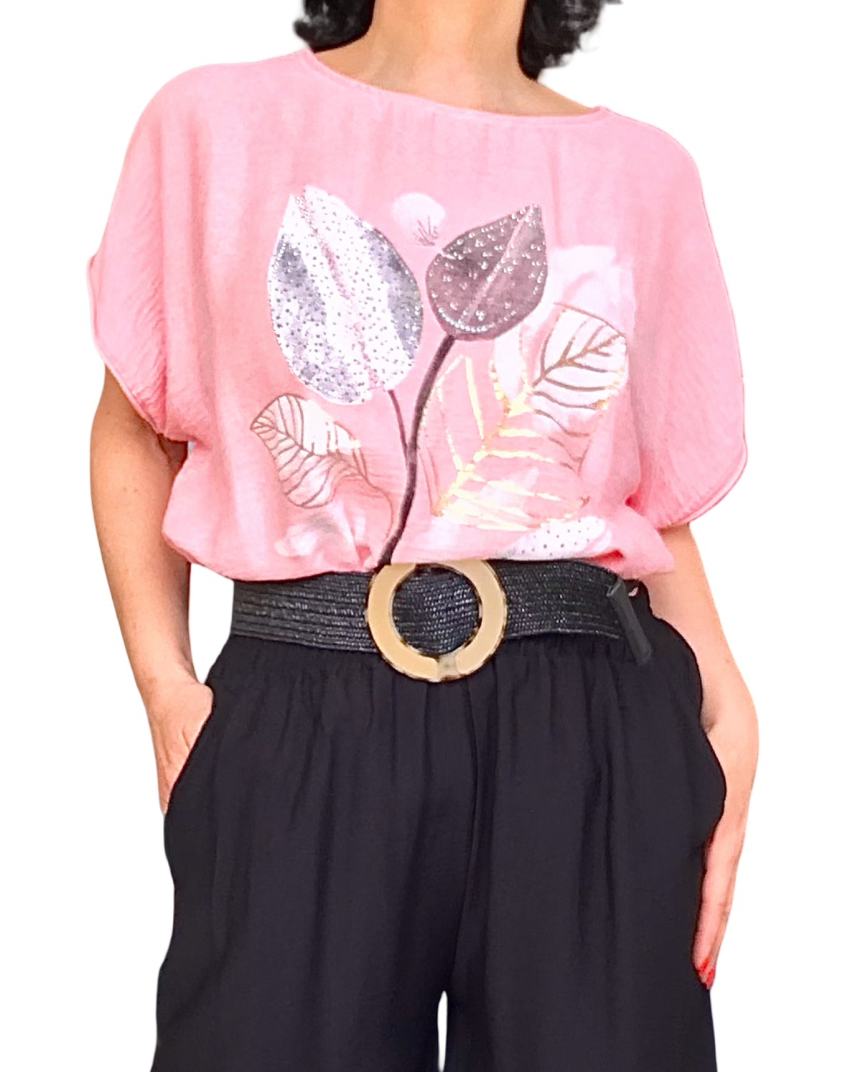 T-shirt uni corail délavé manche courte col rond avec un dessin de feuilles blanc, noir et doré