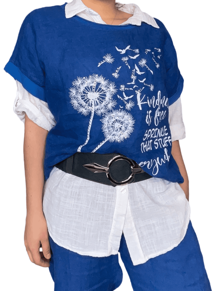 T-shirt bleu royal pour femme avec imprimé de pissenlits avec chemise à l'intérieur.