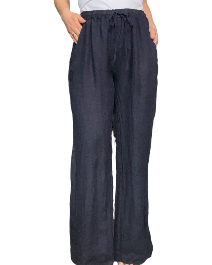 Pantalon droit bleu marin femme en lin à taille élastique avec cordon.