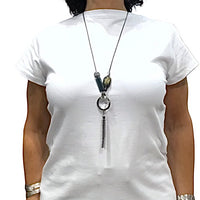 Bijoux | Collier long avec pendentif des pierres sarcelles
