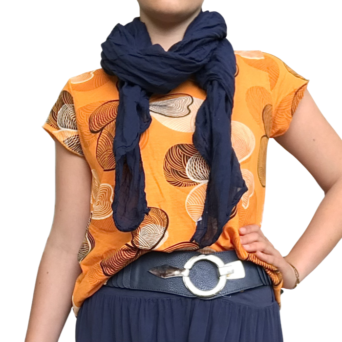 T-shirt orange fleuri col en rond manche courte avec foulard et ceinture bleu marin