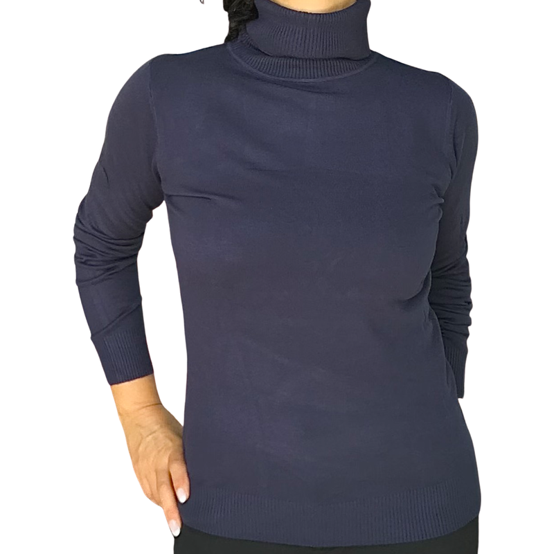 Chandail col roulé bleu marin en tricot léger pour femme et pantalon femme noir
